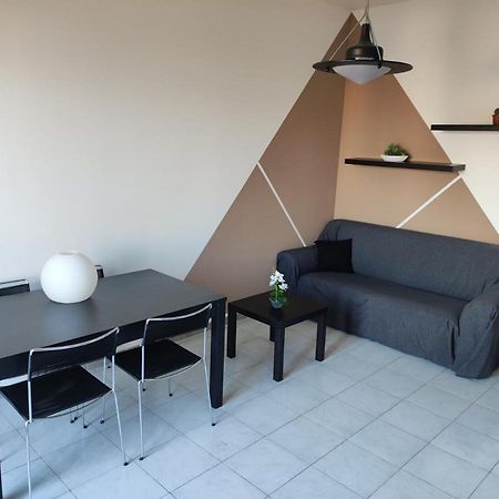 몬차 Casa Zeus 아파트 외부 사진